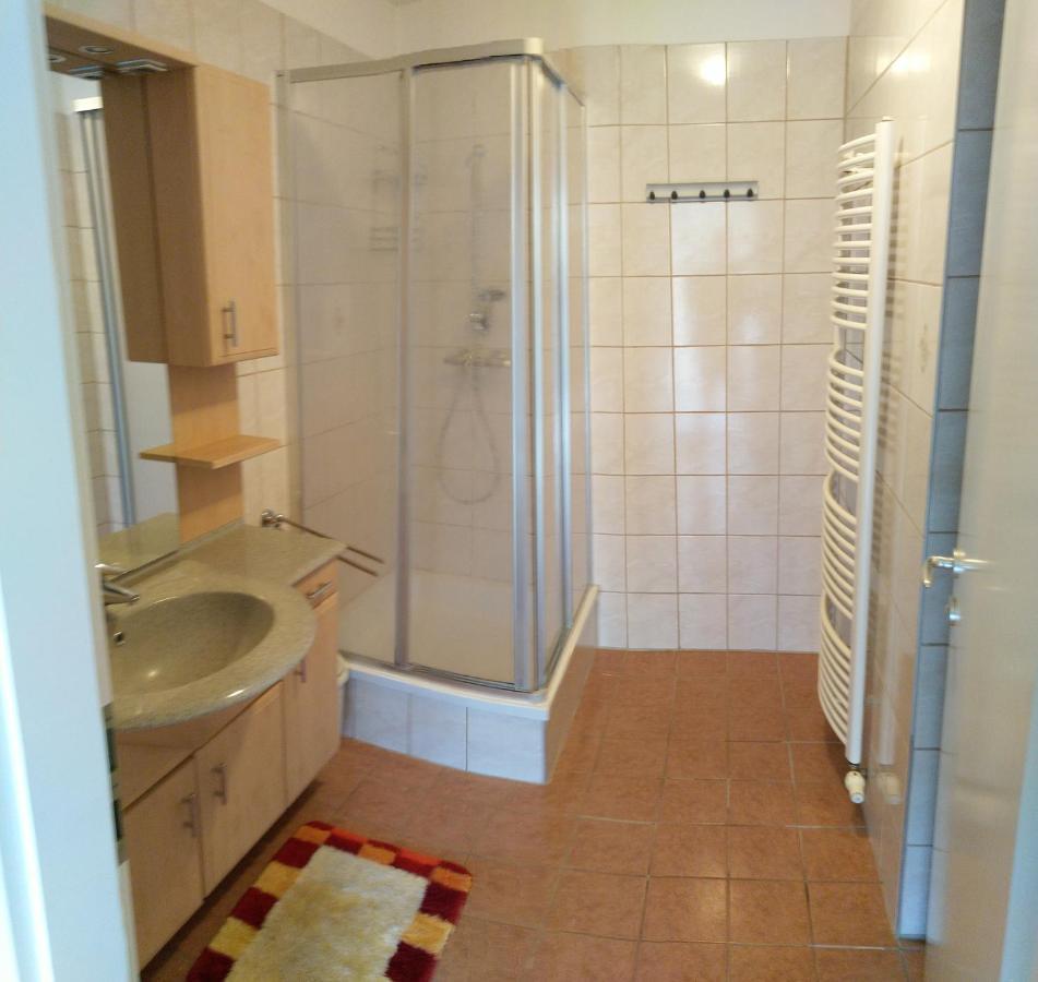 Haus Kiko Apartment Velden am Woerthersee Luaran gambar